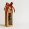 bouteille de vin élégamment emballée
